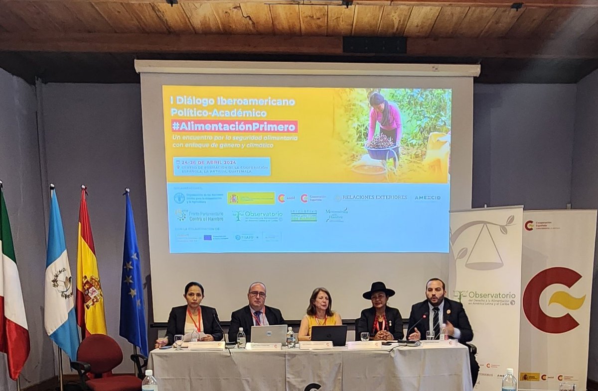 ODA_ALC's tweet photo. ⭕️AHORA en Diálogo #AlimentaciónPrimero en @CFCEAntigua participamos en sesión de trabajo con legisladores y asesores parlamentarios de Iberoamérica y el Caribe para trabajar juntos en políticas públicas por el #DerechoALaAlimentación 

Nos apoyan @fao @AECID_es @AMEXCID @FIIAPP https://t.co/iR5DRtaji7