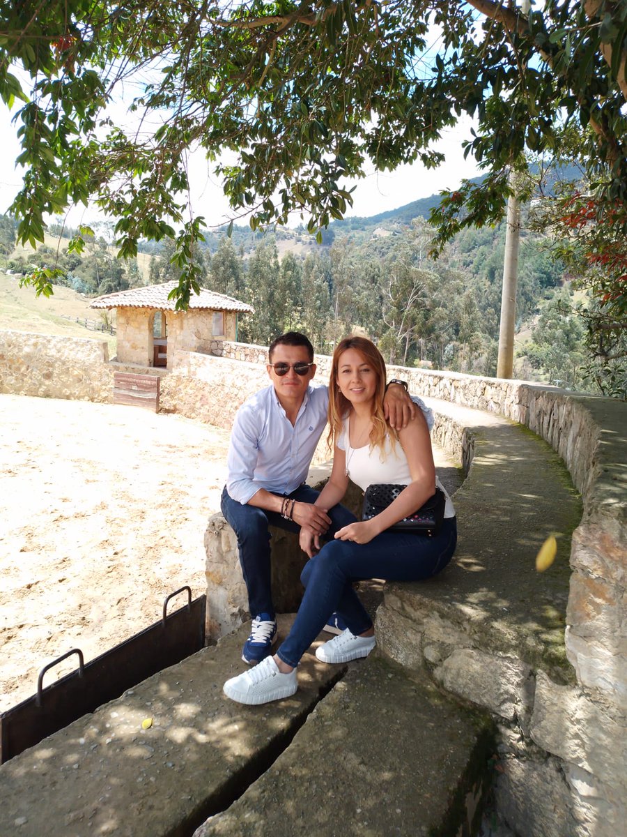 Al otro lado del charco campo Colombiano 🇨🇴 🐂 seguimos la preparación está vez ganadería el Manzanal Cogua Colombia en buena compañía 🥰