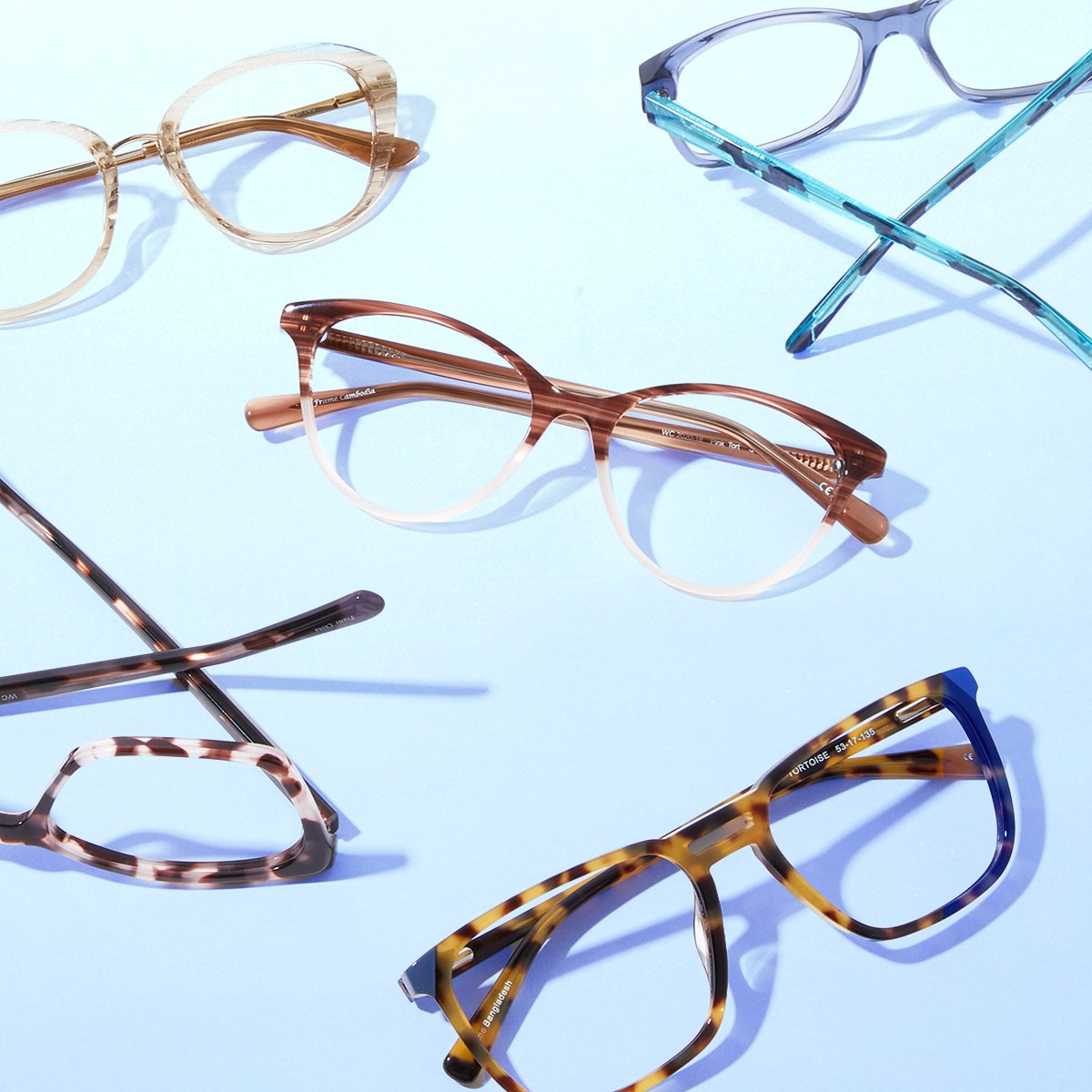 Shop smarter, not harder this season. ✨ Get 40% off a single pair purchase during our limited-time spring sale, happening now in stores + online: bit.ly/3QhzMZH