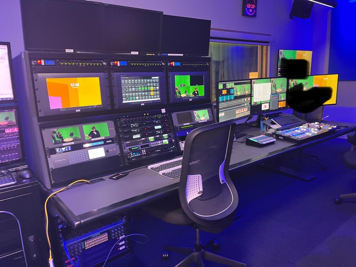 kate_englefield's tweet image. Thanks to the Filming team &amp;amp; Social Value team for an unforgettable experience. This week we’re recording in-house training on social value, bringing to life the firm’s mission of building trust and solving important problems in society. 

#socialvalue #purpose #PwCproud @PwC_UK