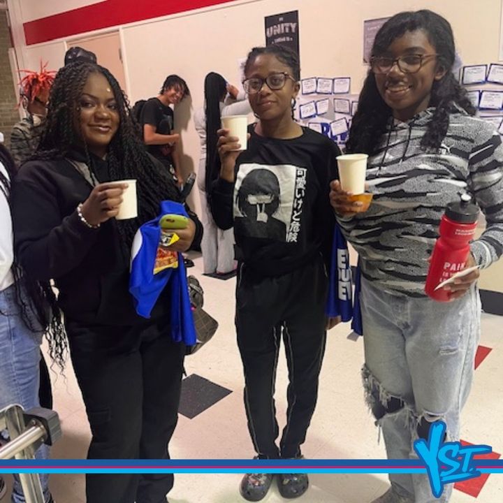 #RevYourBev's policy helps students boost their water intake while having a blast doing it! Can you think of anything more incredible? 🤔 Shoutout to @ManorHS757 for hosting a #RevYourBevWeek event. It was a hit! 💯 🙌🏽 #YStreetMovement @healthyyouthva @PortsVASchools