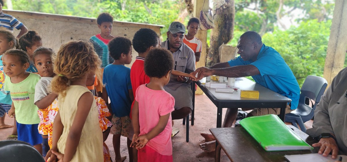Thanks to @AusHCVanuatu, our @global_respond vaccine team went ashore at Herald Bay and Mission Bay on Futuna island. We are supporting Tafea Provincial Health and government teams deployed for a 3 week mission in Tafea province. #LocalLeadership #HealthPartnership #ChildHealth