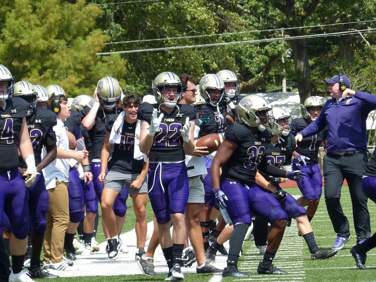After a great conversation with <a href="/mikemcghee16/">Michael McGhee</a> I am blessed to receive my first offer from <a href="/SewaneeFootball/">Sewanee Football</a> 

<a href="/CoachJoeRocconi/">Coach Joe Rocconi</a> <a href="/NickMarchy/">Nick Marchy</a> <a href="/CHSDragonFB/">CHS Dragon Football</a>