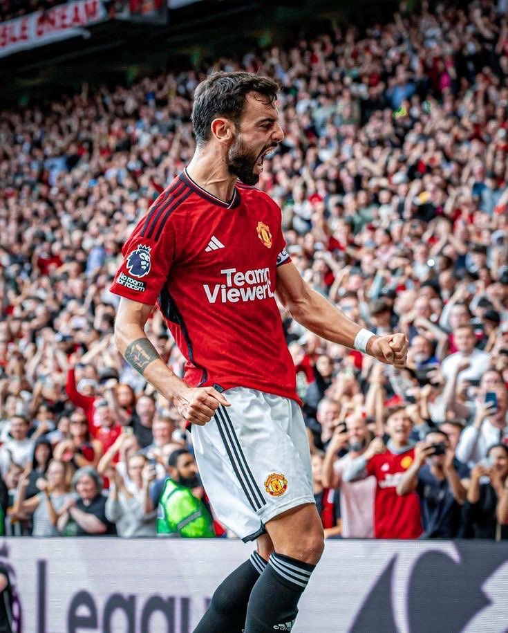 I can never agree with anybody who tells me Bruno Fernandes is a problem for Man Utd. This guy does everything he can to benefit the team, granted he has the odd off game but who doesn’t? MY F****** CAPTAIN. 🇵🇹 #MUFC 🇾🇪🇾🇪