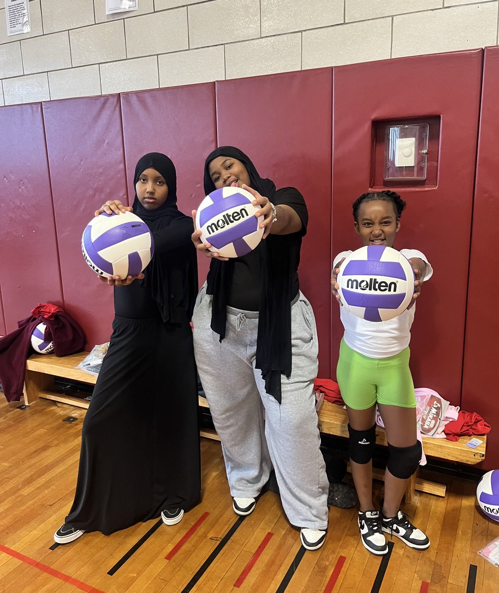 TCP Intramural Initiative is underway at BPS 18! ⭐️

Our first afterschool sport is volleyball…these ladies are ready for the court!