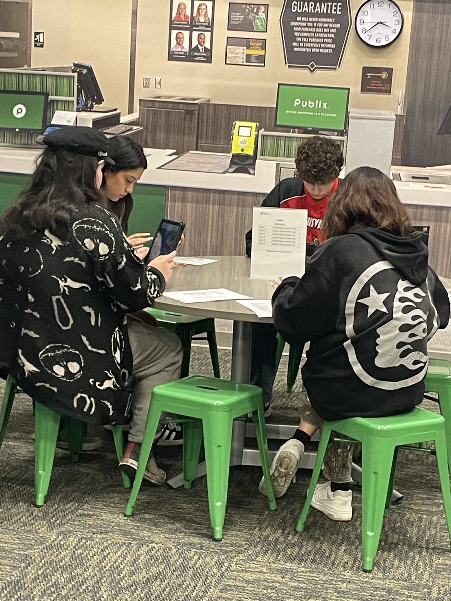 Deanna Hawks tweet media