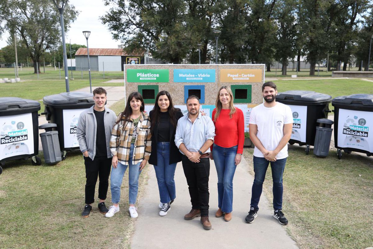 🚣🏽‍♻Turismo sustentable en Colón Con el intendente, @Waldemardecolon presentamos el Programa de Mitigación y Adaptación, con el que estamos fortaleciendo el predio de la laguna municipal y la infraestructura del municipio