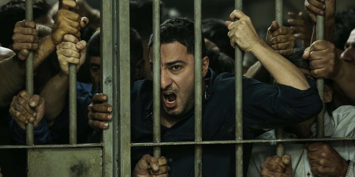 2eme visionnage de « La loi de Téhéran » et le choc est encore plus grand que lors du 1er. C’est vraiment une œuvre magistrale,coup de poing sur la société iranienne ravagée par la drogue et la corruption. L’acteur Navid Mohammadzadeh est époustouflant.  En replay sur @ARTEfr