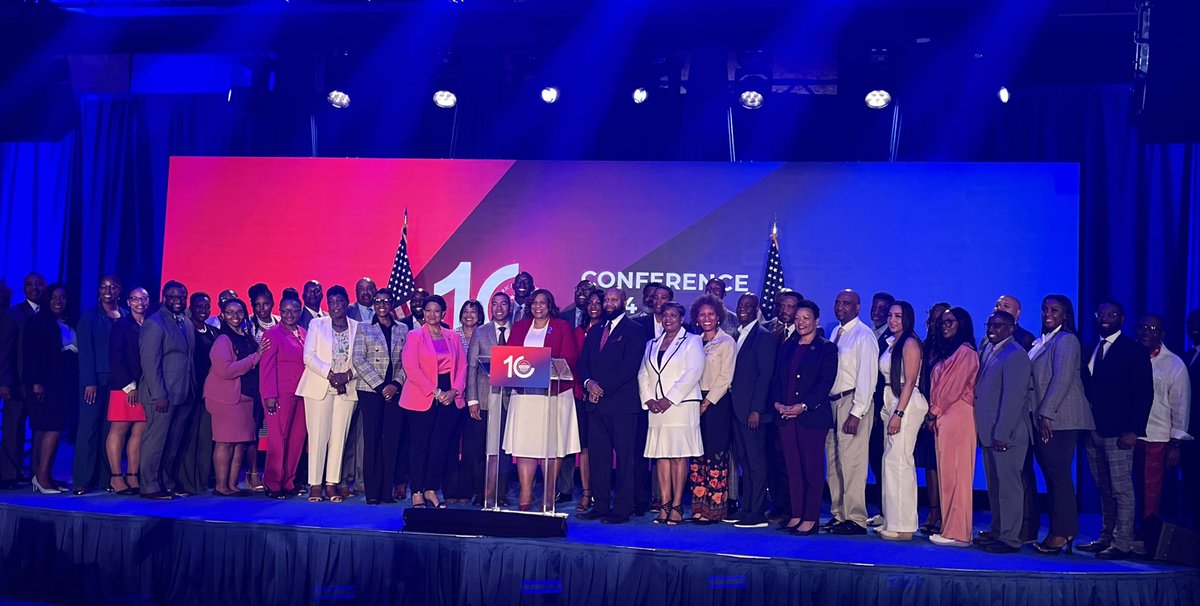 claynmiddleton's tweet photo. These leaders are transforming lives in their respective cities across the country. While I came up short of being elected Mayor, I’m glad I get to work with these leading Black Mayors @OurMayors. #RepresentationMatters #LeadershipMatters
#AAMA10 #StrivingForward https://t.co/tkwfCbjqg0