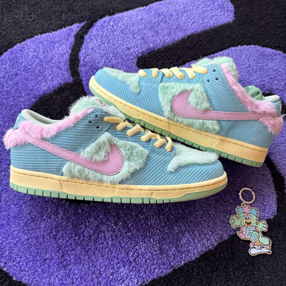 Ovrnundr's tweet photo. Verdy x Nike SB Dunk Low “Visty”

Summer 2024, $135 dollars https://t.co/BjTqLgReKj