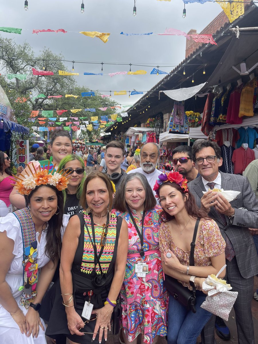 VictoriaG_SATX's tweet photo. When you work downtown, we get to Fiesta🪅 at lunch! Another great day with this phenomenal team✨#fiesta24 https://t.co/SDswW8ePYJ