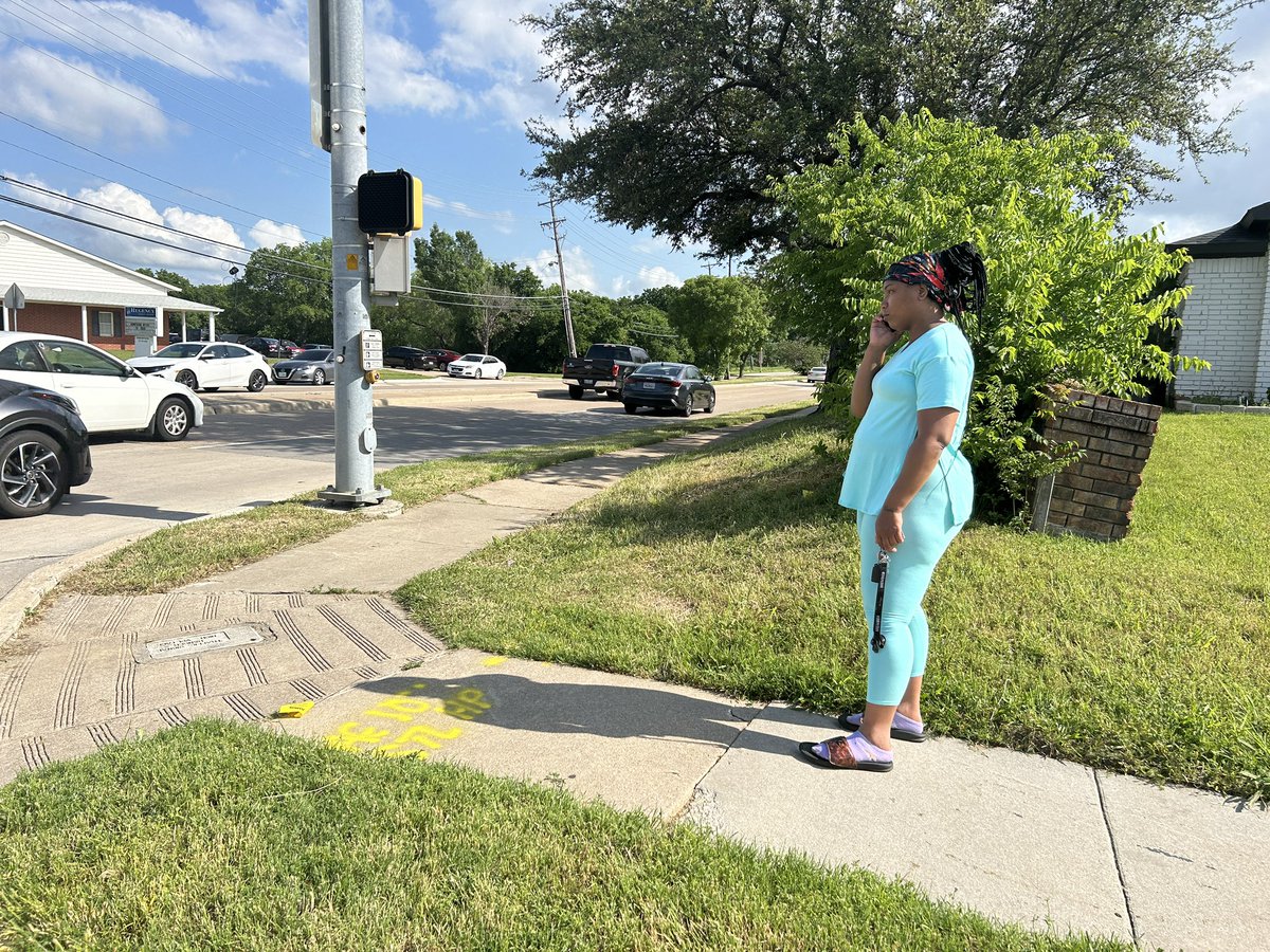 Just spoke to a mom who said her son heard gunshots. She said he just moved to this school a few months ago. He attended Lamar when their shooting happened in 2022. @FOX4