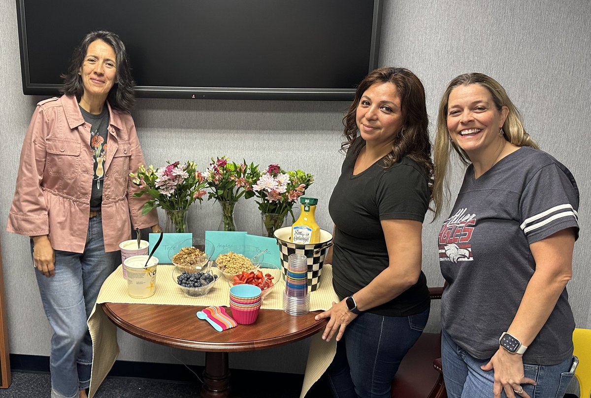 Lara Utecht (@andersonecprin) on Twitter photo We are so thankful for our admin assistants!! <a href="/AndersonECstars/">Anderson Early Childhood School</a> <a href="/PaigeZettler/">Paige Zettler</a> We are so thankful for our admin assistants!! <a href="/AndersonECstars/">Anderson Early Childhood School</a> <a href="/PaigeZettler/">Paige Zettler</a>