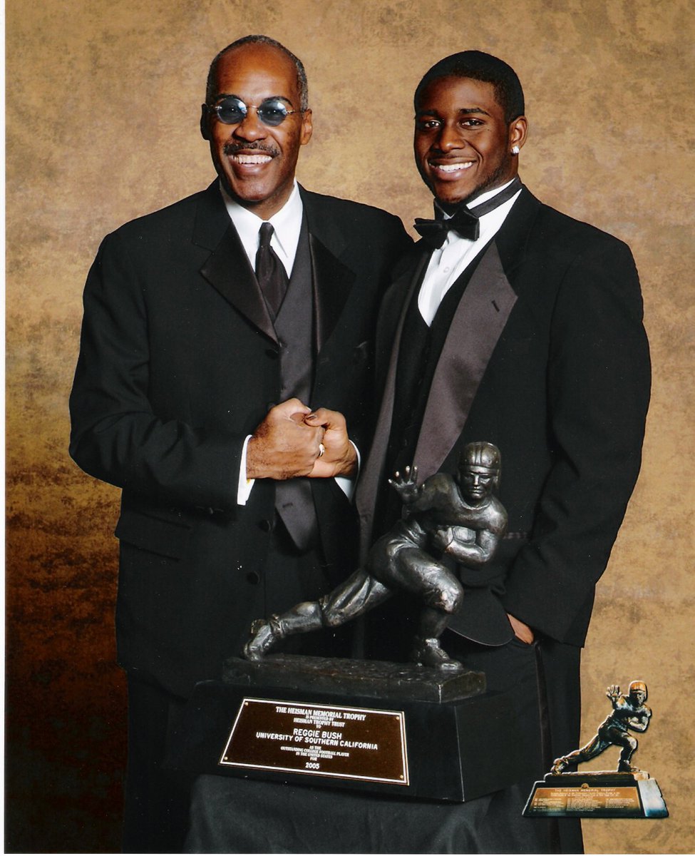 Congratulations <a href="/ReggieBush/">Reggie Bush</a> regarding the reinstatement of your <a href="/HeismanTrophy/">The Heisman Trophy</a>! A great privilege to be in attendance that evening - I never removed this picture from my keepsakes anticipating this day would perhaps eventually arrive. 👏🏽👏🏽🏈🏆