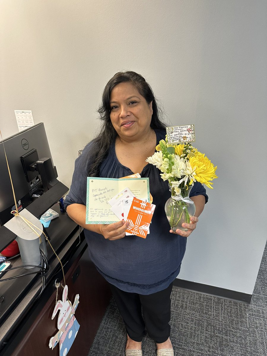 Pinkston Vertical Team celebrates Francisca Martinez on this Administrative Professional’s Day! 🌟❤️Your tireless effort gives us tremendous appreciation for the work you do! #Region1Excellence @MRamirezDISD @LisaAnnVega1