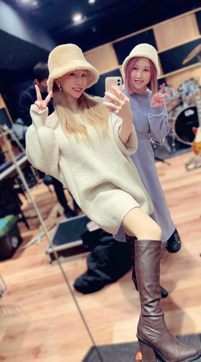 Doris0919Tears's tweet photo. 推しメンツートップ
asamiさん❤️はるぴーさん😊
#Asami #AsamiVo #singer #FemaleVocal
#heavymetalmusic #heavymetalband #allfemaleband #lovebites #haruna #harunaishikawa #harunadrumme #heavymetal #jmetal #femalejapanesedrummer #ドラマー #ドラム女子 #はるぴー https://t.co/mutrBagpHY
