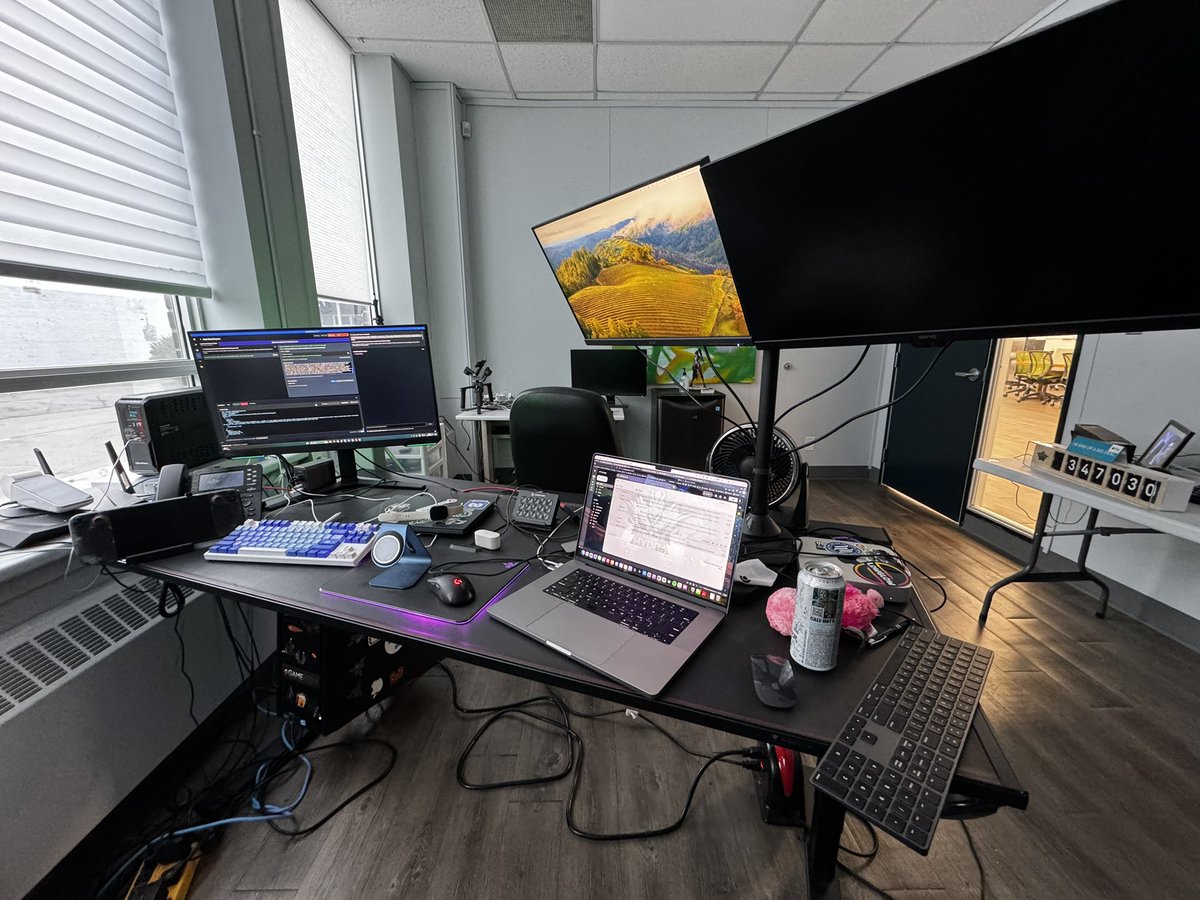 Loved my #Secretlab Magnus XL so much, I got another one. All accessories both times, just need a few more monitor mounts…