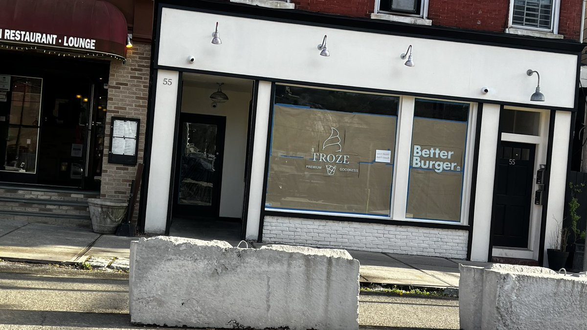 fleekskill's tweet image. Apparently “Froze” is the new Hudson Creamery #peekskill