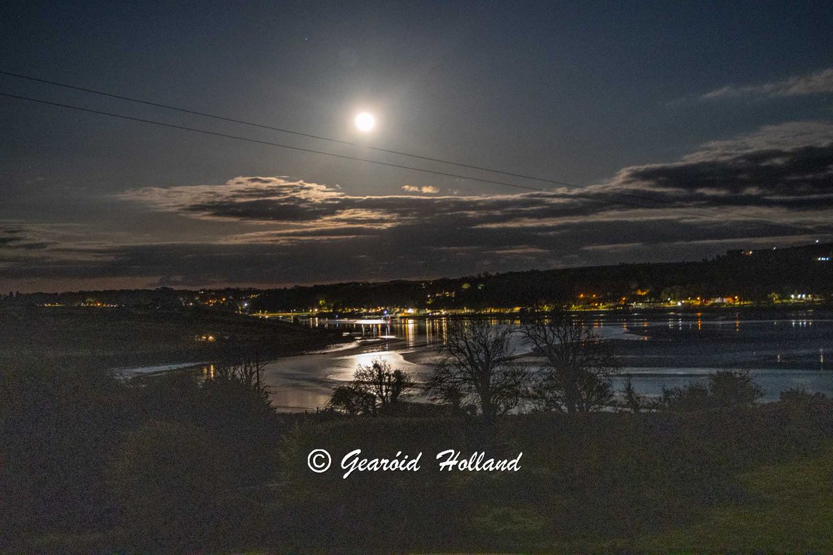 Moon over Courtmacsherry Bay. @pure_cork @SouthoftheN71 #WestCork @wildatlanticway