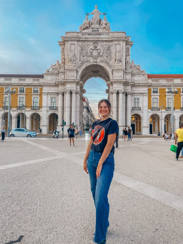 .@CourtVondran provides insight into how a transformative trip to Brazil completely changed the trajectory of her life and explains why you should be open to visiting places that may not be on your radar as LGBTQ+ friendly. #LesbianVisibilityWeek buff.ly/46SqokT