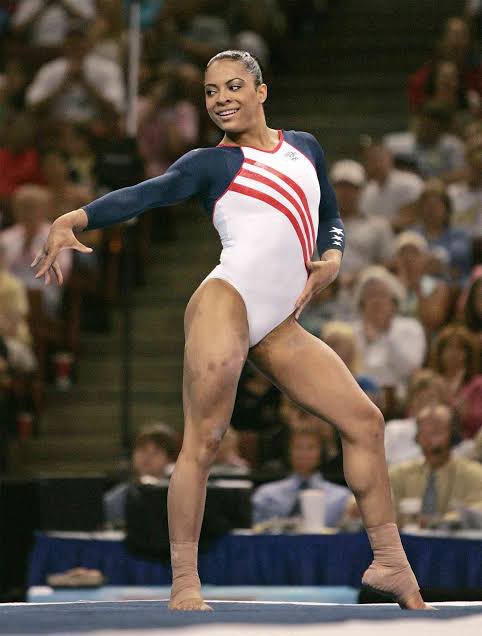 SkatingLesson's tweet photo. Join us tonight on TSL Live at 8:00 PM, ET. We are interviewing Tasha Schwikert. Join the fun: https://t.co/SoxbEptRxG #figureskating #icedance #gymnastics https://t.co/6lTaZ04SPR