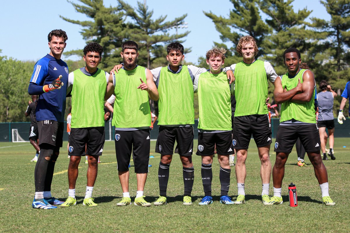 💪🏆 Midweek Training Champs! We'll see you back at Rock Chalk Park on Sunday when we take on MNUFC2! 🎟️ seatgeek.com/sporting-kansa… #SKCvMIN