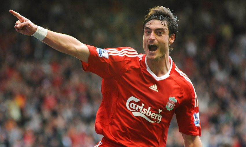 Today's #PremierLeague player of the day is..

🟣 Albert Riera! ⚪️

📈 55 #PL apps  | ⚽️ 4 goals
🗓️ Seasons:  2005/06, 2008/09
🏟️ Clubs:  Manchester City, Liverpool

Share your memories of the midfielder's #EPL career below! ⬇️

#ManCity | #MCFC | #LFC | #YNWA | #LFCFamily