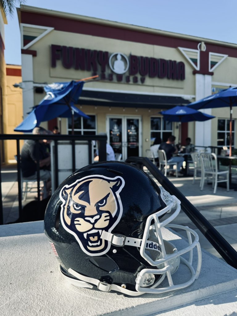 Ready to kickoff the 𝙋𝙖𝙬𝙨 𝙐𝙥 𝙏𝙤𝙪𝙧 with @FIUalumni at Funky Buddha 📍