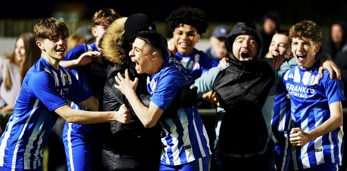 edmayesphoto's tweet photo. Four of my favourite frames from tonight’s @LincolnshireFA County U14s Boys Cup Final between @CollinghamFC U14s and @NettlehamFC2 U14s.

The full set will be published by the Lincolnshire FA in due course. https://t.co/LQlS3KcS63