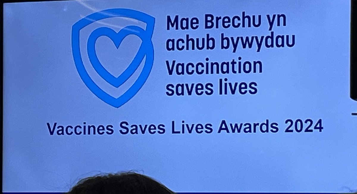 Today was a great day at the Welsh Immunisation conference. So proud to be part of the SBUHB School Nursing team winning team of the year award for our work with HPV immunisations. @PublicHealthW @kiernanvic @HazelPowell11 @SwanseabayNHS #FNFCymru #FNFFellow
