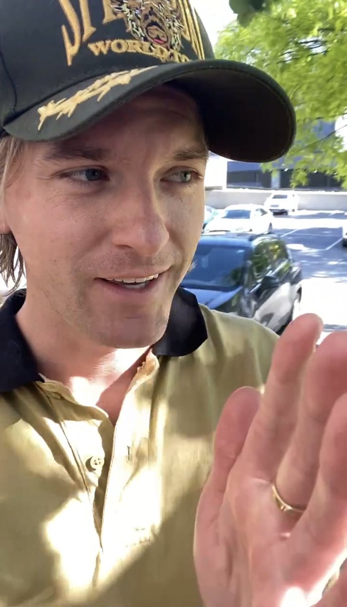 Maker Lee tweet media