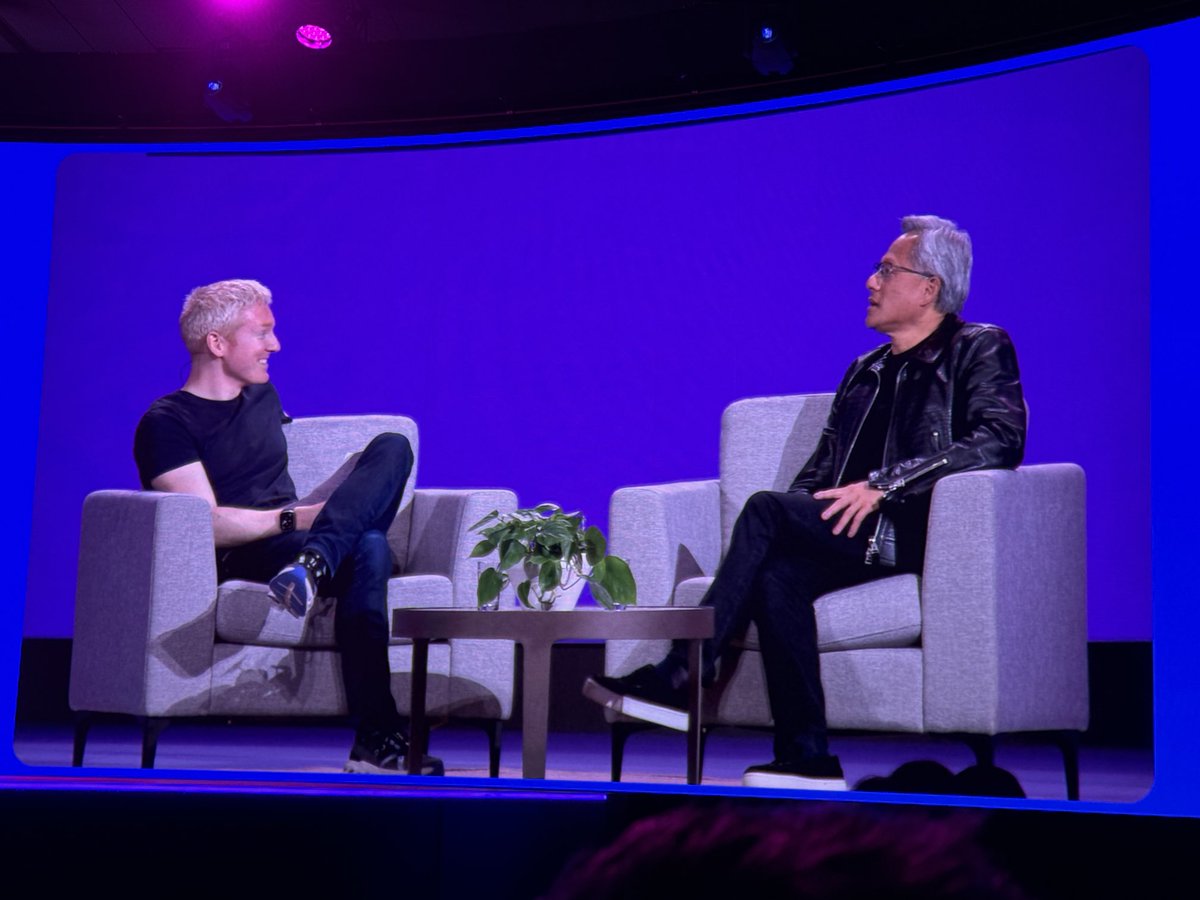 danielchat's tweet image. Fireside Chat at Stripe Sessions 2024 - 60 direct reports at NVidia