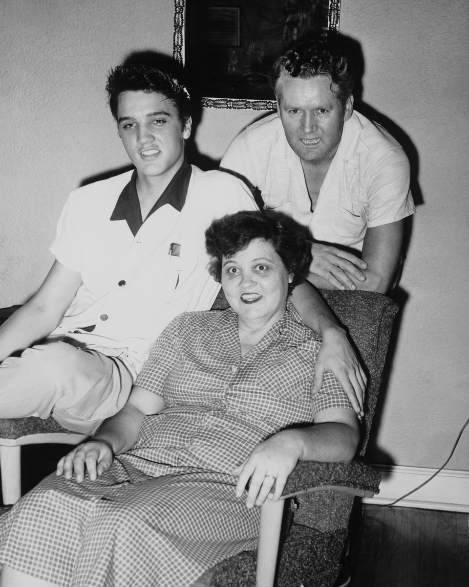 VisitGraceland's tweet photo. Happy Birthday to Elvis' mother, Gladys Love Smith Presley! Born April 25, 1912 in Pontotoc County, Mississippi! 🤍 https://t.co/Bt5dRdhYB3