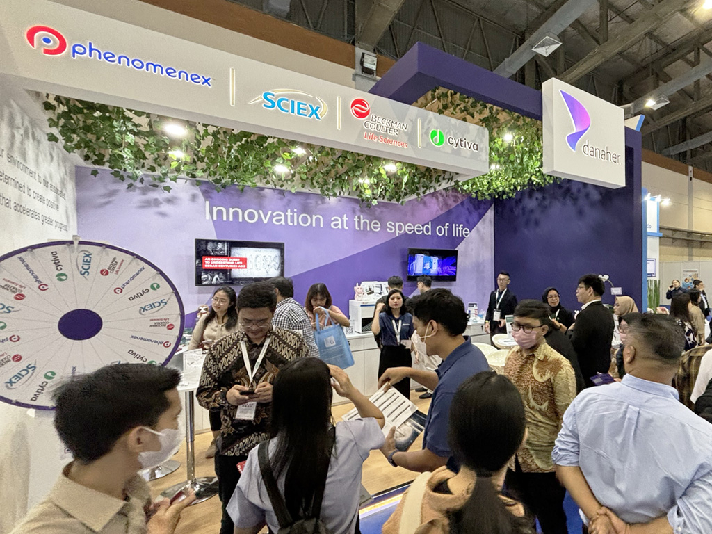 Hello from Jakarta! What an exciting day 1 at #LabIndonesia 2024, one of the biggest laboratory exhibitions in Southeast Asia! Thank you to everyone for stopping by our booth. See you on Day 2 (April 25) and Day 3 (April 26) at booth no. H17 inside Jakarta Convention Center.