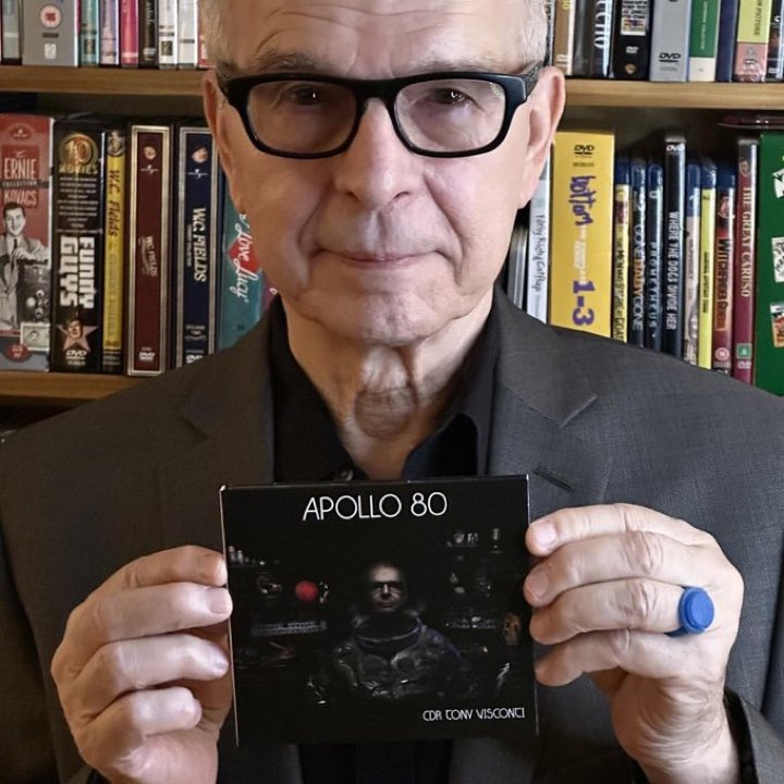 Only a picture of Tony Visconti - the legendary producer of most of the albums I own - and look at the videos on his shelf, the ones behind his left ear!