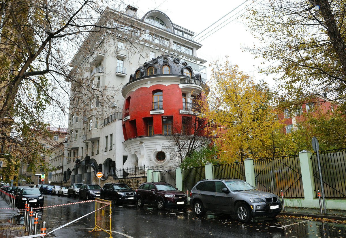 Egg House, architectural criticism cih.ru/wp/bld/2024/04… Дом-Яйцо, архитектурная критика #architecture #Egg #Review ▄▀ via @cihru