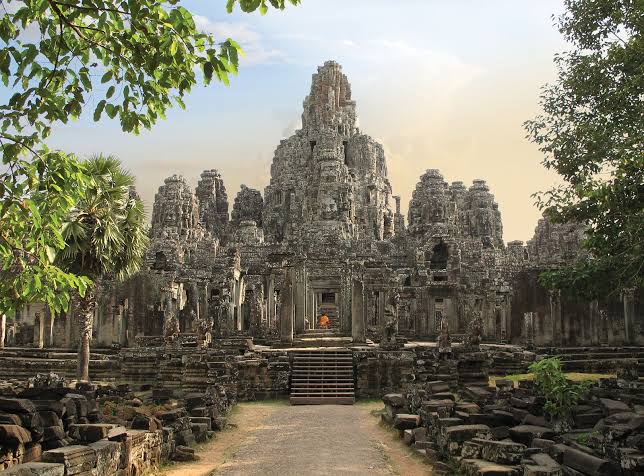 In a remarkable archaeological revelation, the Bayon Temple, nestled within the revered Angkor Archaeological Park in Siem Reap province, has unveiled a hidden treasure beneath its ancient grounds. A team from the APSARA National Authority (ANA) stumbled upon a rare sandstone