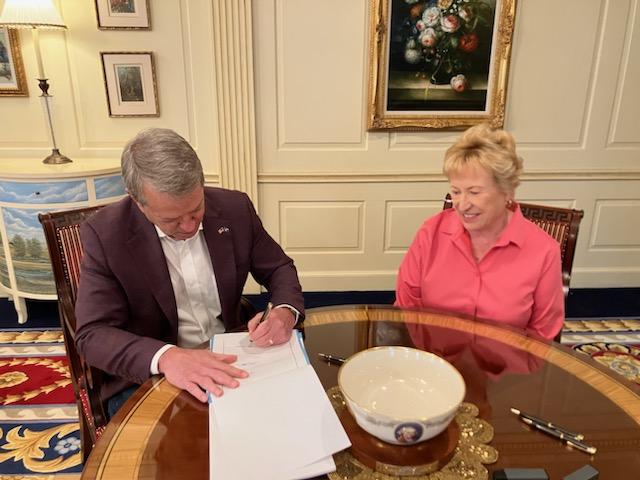 LB1402 crosses the finish line – giving eligible Nebraska students an opportunity to choose a school that best meets their needs. Thank you to Sen. Linehan for never giving up the fight for our kids or their families.