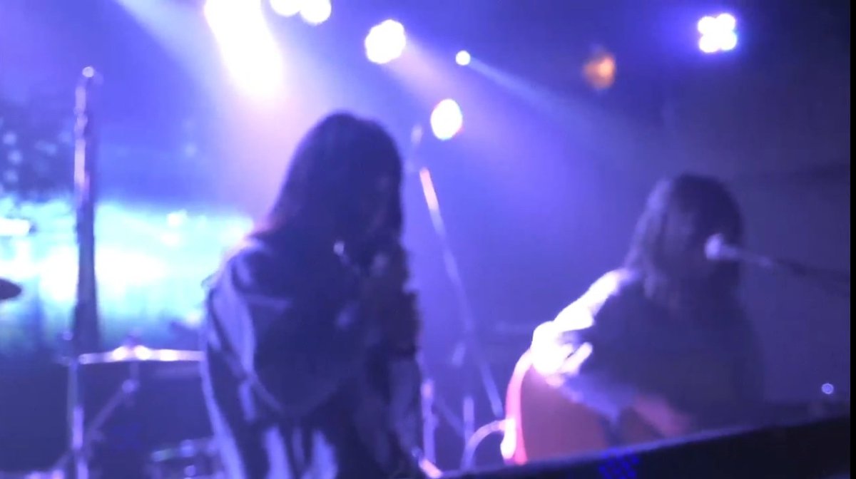 4/24「Fiction」
navey floor AKASAKA

🌂SET LIST🪼
1．憂凪
2．アクリル🆕
3．晩餐歌（cover）🆕
4．人魚

無事終わりました！
見てくれた皆さま、ありがとうございました！