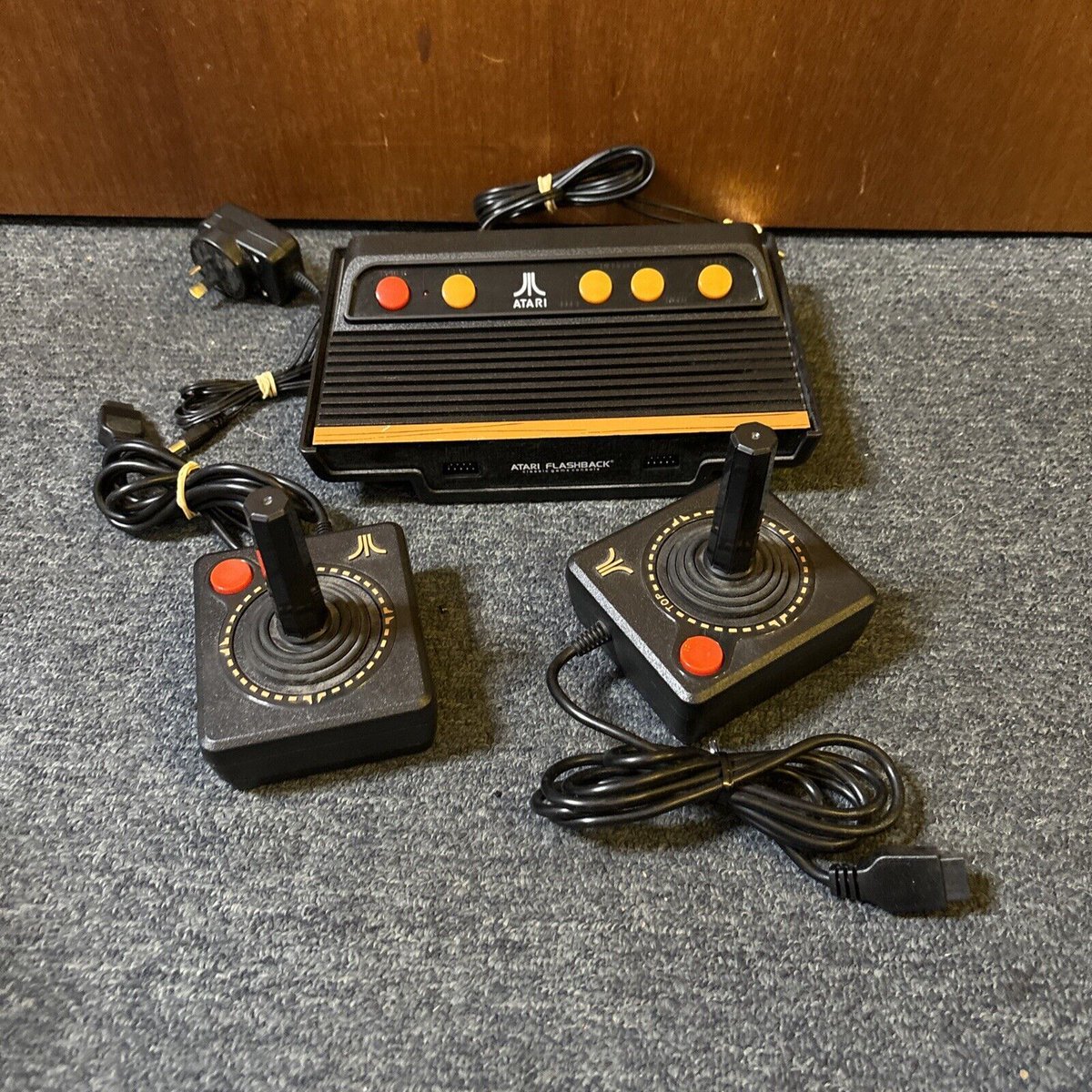 UnitRetro's tweet photo. The Atari Flashback Console is a classic gaming system that brings back nostalgic memories for many gamers.
#AtariFlashback
#RetroGaming
#ClassicGames
#Atari
#ArcadeGames
#80sGaming
https://t.co/ELKGwR9F2x https://t.co/s57kzYeAVq