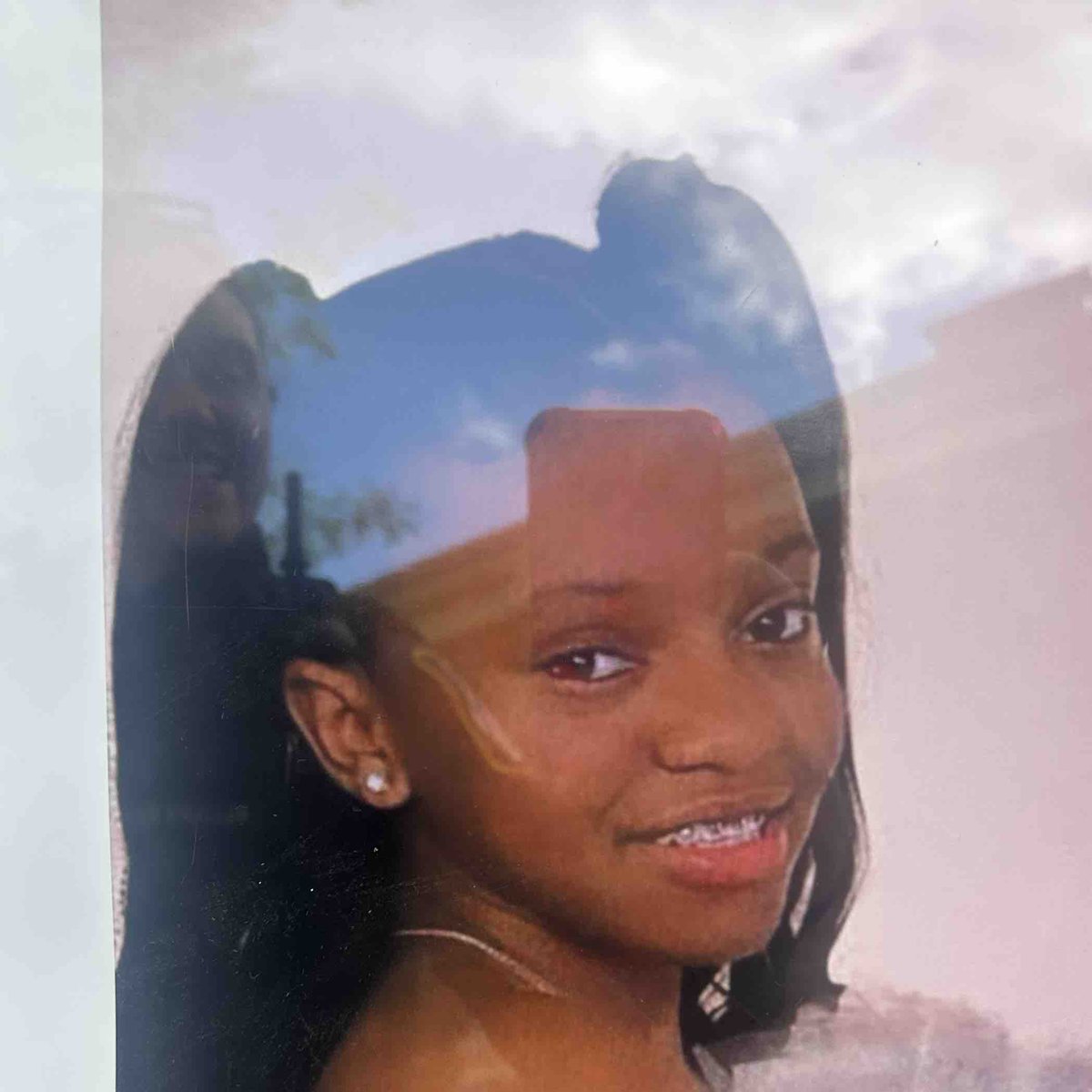 #CriticalMissing 14-year-old Aaliyah Hamm (5’1 100lbs). Last seen in the Essex area wearing a black hooded sweatshirt, blue jeans, black and white Nike shoes, and a blue and pink back pack. Anyone with information is asked to call 911 or 410-307-2020. #HelpLocate #BCoPD