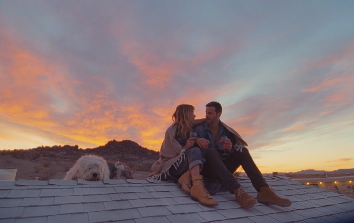 RandomActsNet's tweet image. &quot;Whether we’re hungry, bored, or looking for love...the more we look to our phones to solve our every fleeting need, the less we&apos;re satiated...&quot;

Directed by Bobby Louise, STARVING is an official RACFest selection! #short #film 

youtube.com/watch?v=_M__wO…