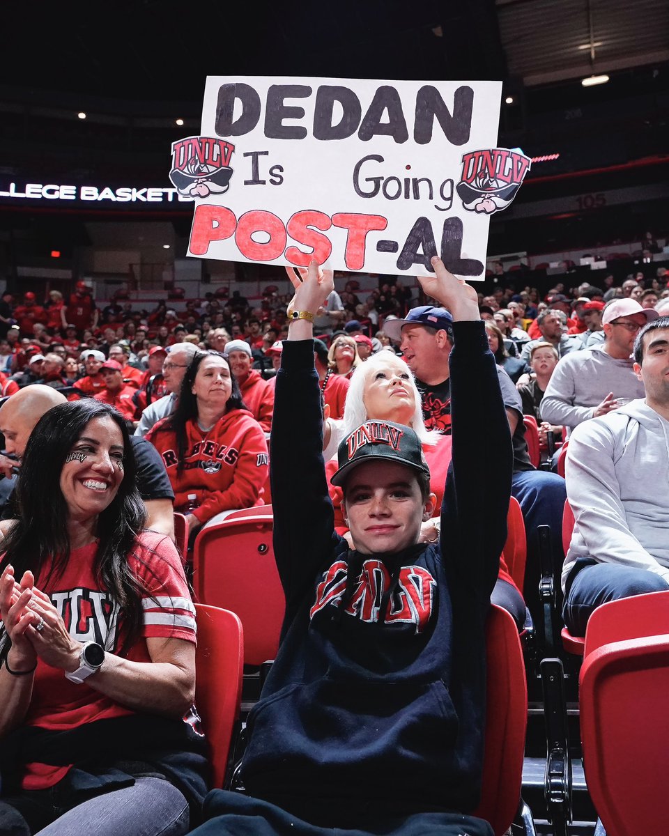 Rebel Nation! We are looking for this fan from the Boston College game. Can anyone point us in the right direction? 👀