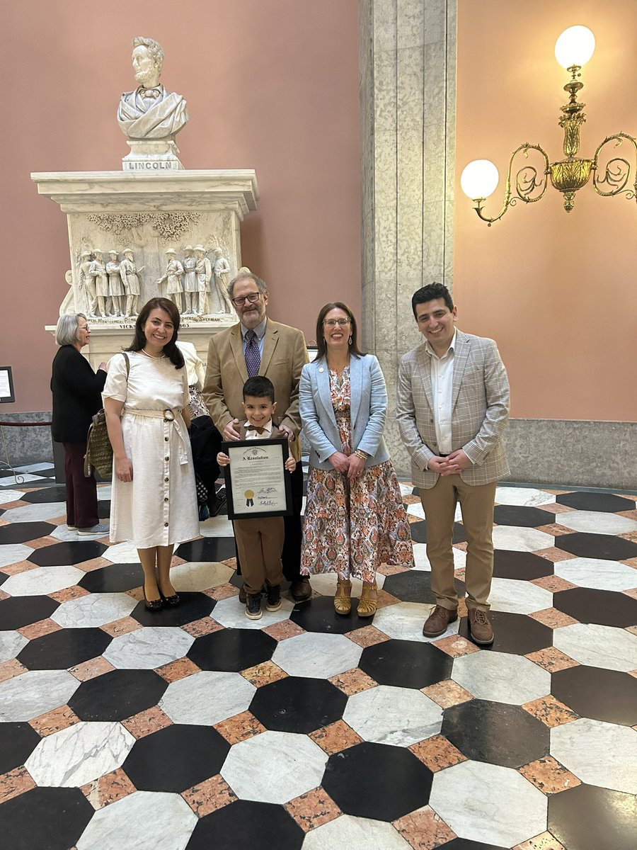 BerylBrownPic's tweet photo. Congratulations to Mehmet Yilani, National Kindergarten Chess Champion! Just 6YO and already one of the best chess players in the nation. #HD4 @CCLchess https://t.co/AWlCJ4aMZ0