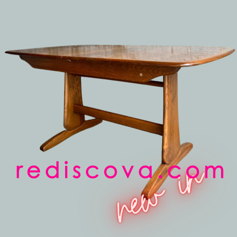 rediscova vintage interiors 
Ercol Windsor Extendable table 
Click below for purchase details
 etsy.me/3JcY5Vb 
#ercol #antiques #interiors #homedecor #artist #sustainability#vintage #home #wednesdayvibes #interiordesign #wednesdaymotivation