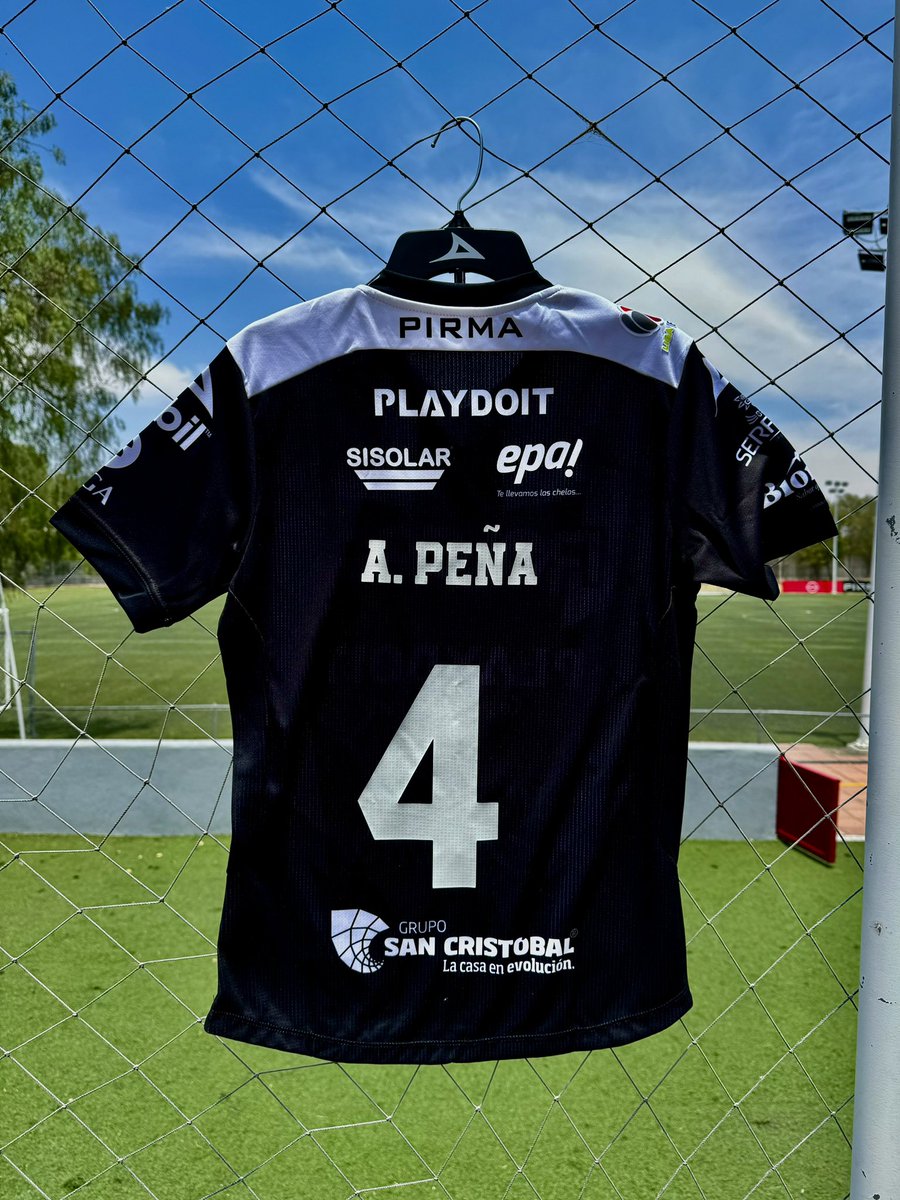 ⚡️¡Llegó el momento de la #RayoDinámica! 😎 ¿Quieres llevarte este jersey del 'Capi' <a href="/alexispl82/">Alexis Peña</a>? 

Sigue los siguientes pasos para participar: 

- Da “Me gusta” y comparte esta publicación. 

- En los comentarios, adjunta 4 capturas de pantalla que demuestren que nos sigues en