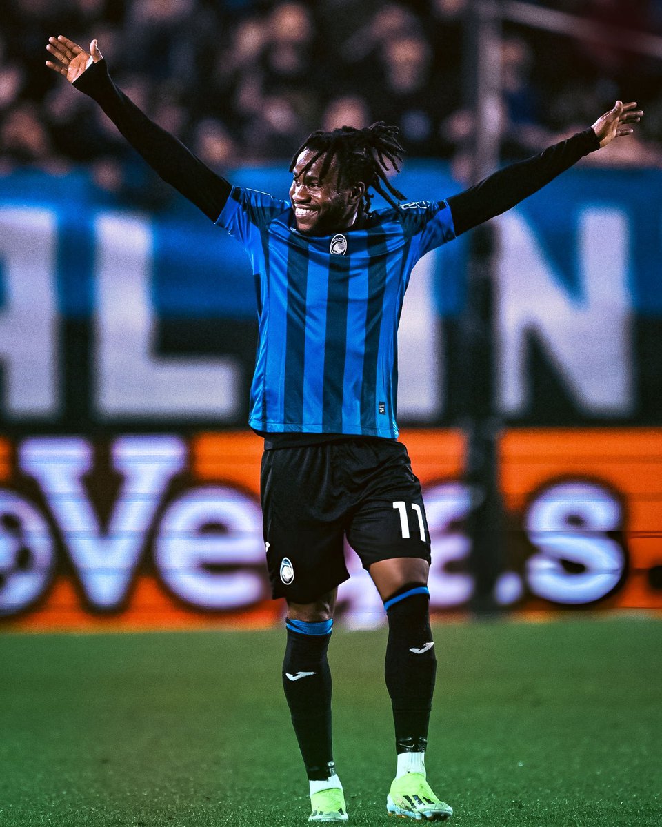 DagaShotz's tweet photo. *Going to the Copa Italia Finals*

Ademola Lookman: “How may I assist you?”

Naija boy ✨🇳🇬

#ATAFIO https://t.co/9dfzRAzQUt