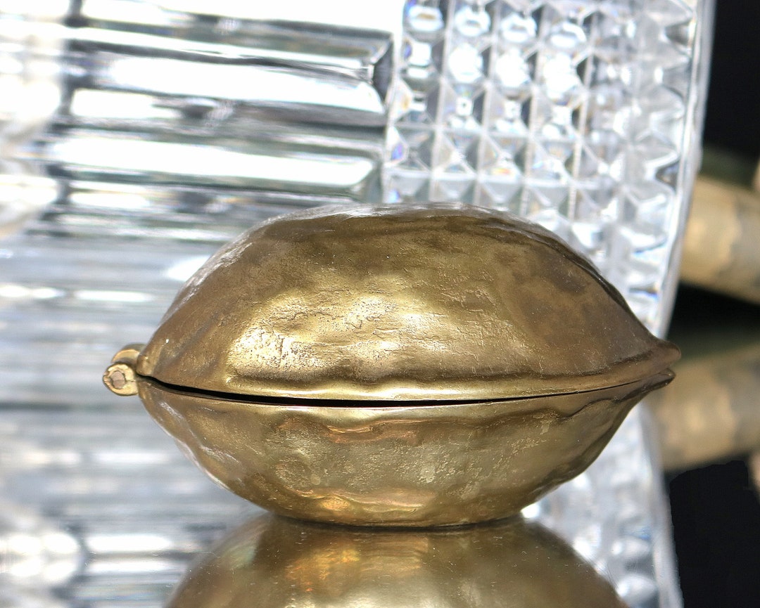 Large Brass Nutcracker in Walnut Design by ArmoireAncienne dlvr.it/T5z1l7 #vintagebarware #luxuryhome #vintagegifts