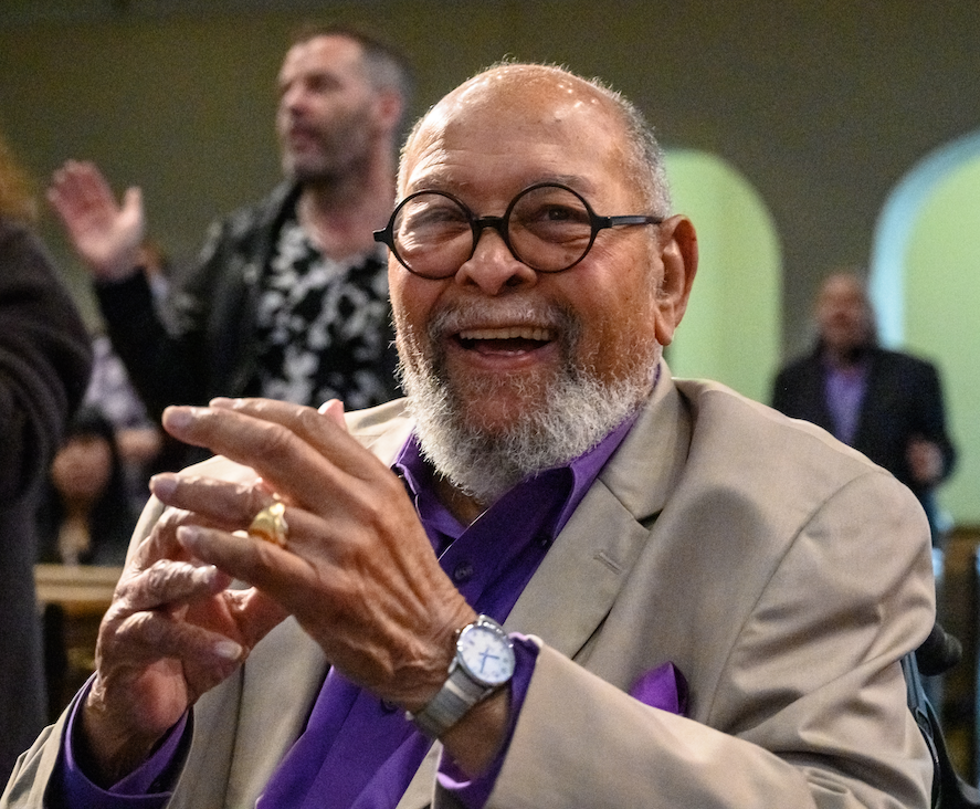 Honoring Reverend Cecil Williams' 60+ years of dedication to social justice at GLIDE in SF. Celebrate his legacy of spirituality, compassion, and diversity. Share your tributes and stay updated: bit.ly/3W7OSVA #CelebrateCecil #GlideLegacy