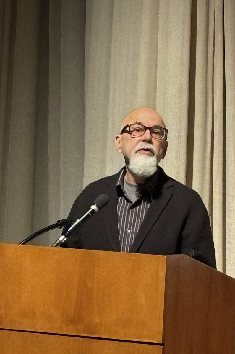 “The very form of a Humanities on the Edge manifesto is intensity,” says @UNLHotE lecturer Professor Ramos, with humanities disciplines trembling “on the brink of an epistemic shift.”